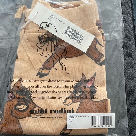 Mini Rodini Donkey AOP Sweatshorts NWT - Picture 3 of 6